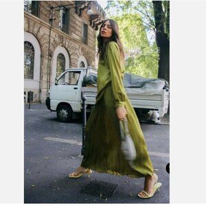 ZARA WRINKLED SATIN EFFECT MIDI SKIRT Sizes M, L NEW WITH TAG!